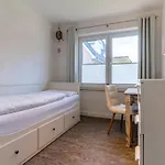 Frahmshus Kapitaen's Kajuete Feriehus *