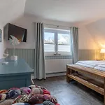 Frahmshus Kapitaen's Kajuete * Böhl